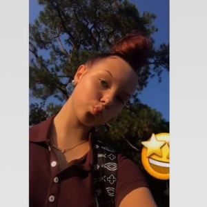 Meet your Posher, Jasmine